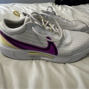 Nike Court Zoom Pro tennis shoes sz 8.5
